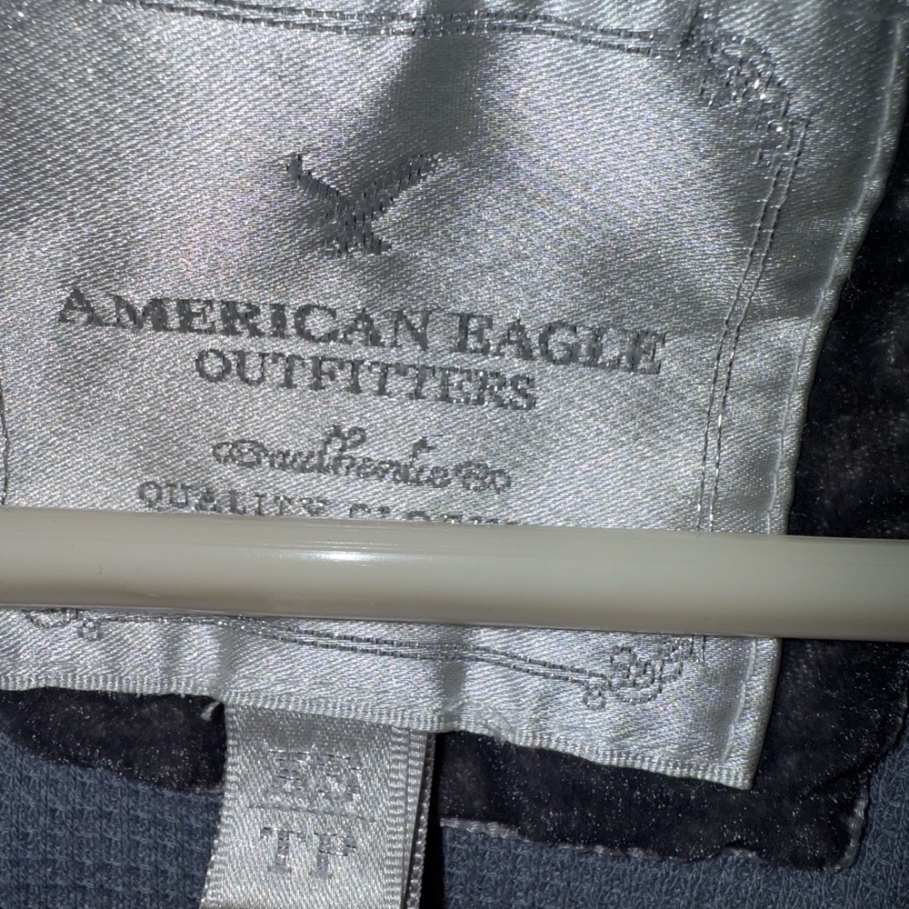 American Eagle Outfitters Gray Button Down Hoodie Top - Picture 5 of 9